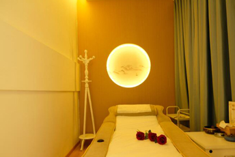 广州增城日式指压的寂静美学：在按压中听见雪落的声音